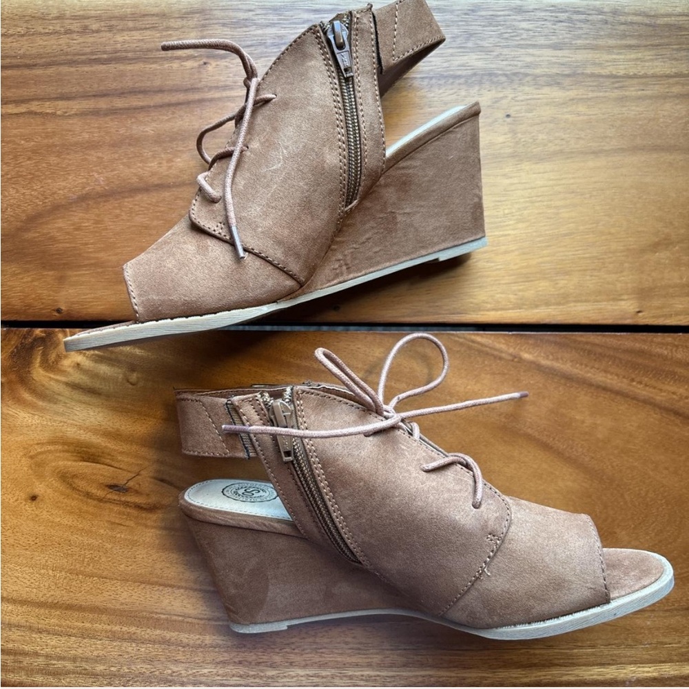 Women American Heritage brown peep toe wedge booties Shoes Size 7 casual